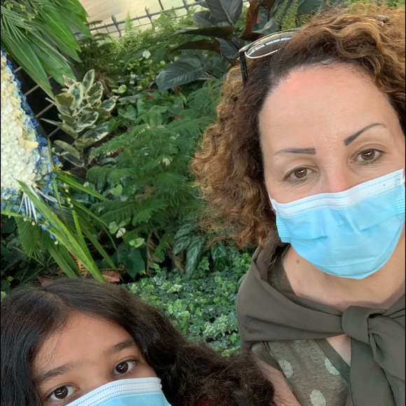 Meet your Posher, Aicha - Picture 1 of 1